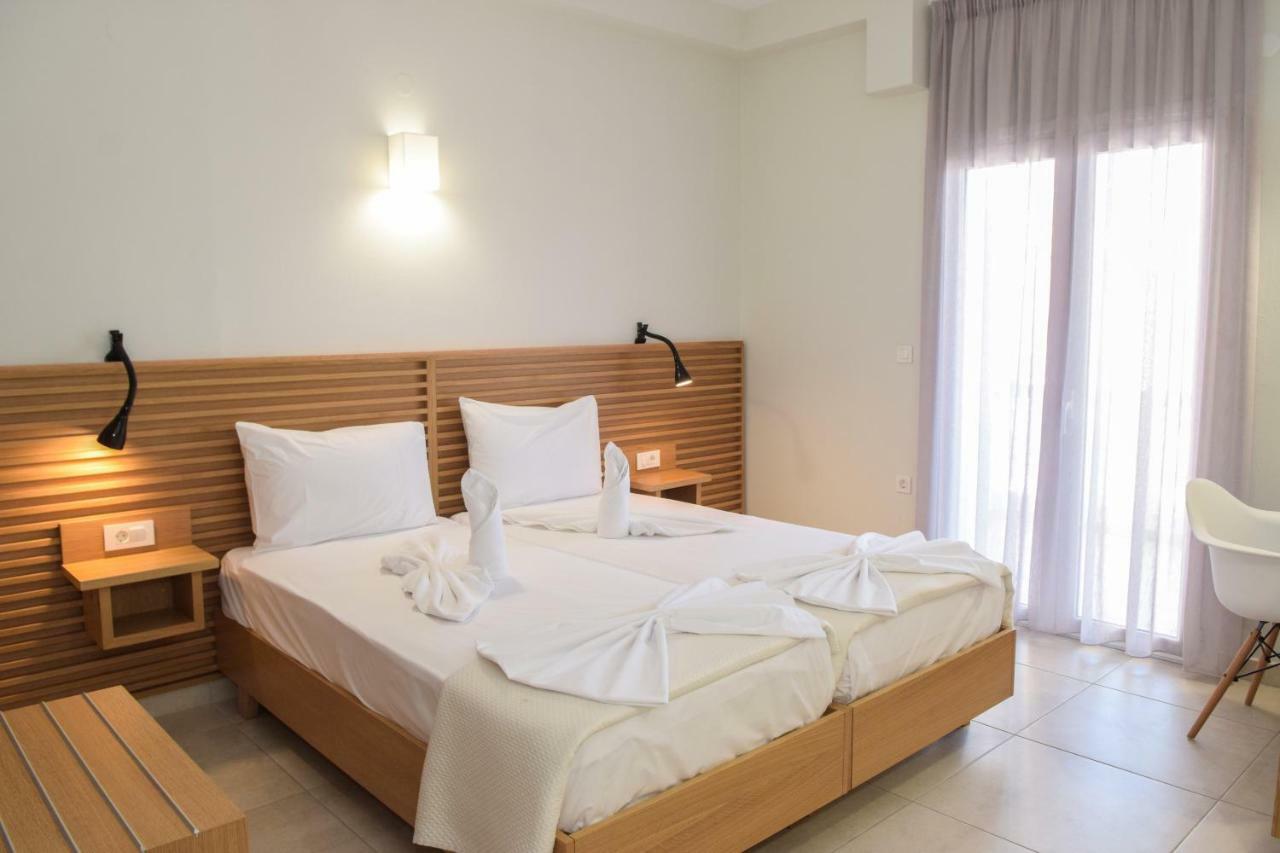 Mithos Premium Rooms Agia Marina  Luaran gambar