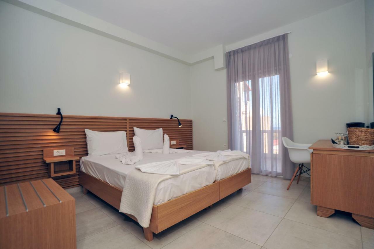 Mithos Premium Rooms Agia Marina  Luaran gambar