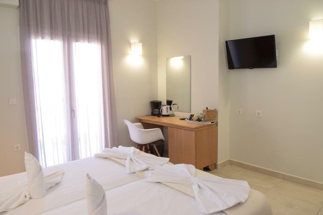 Mithos Premium Rooms Agia Marina  Luaran gambar